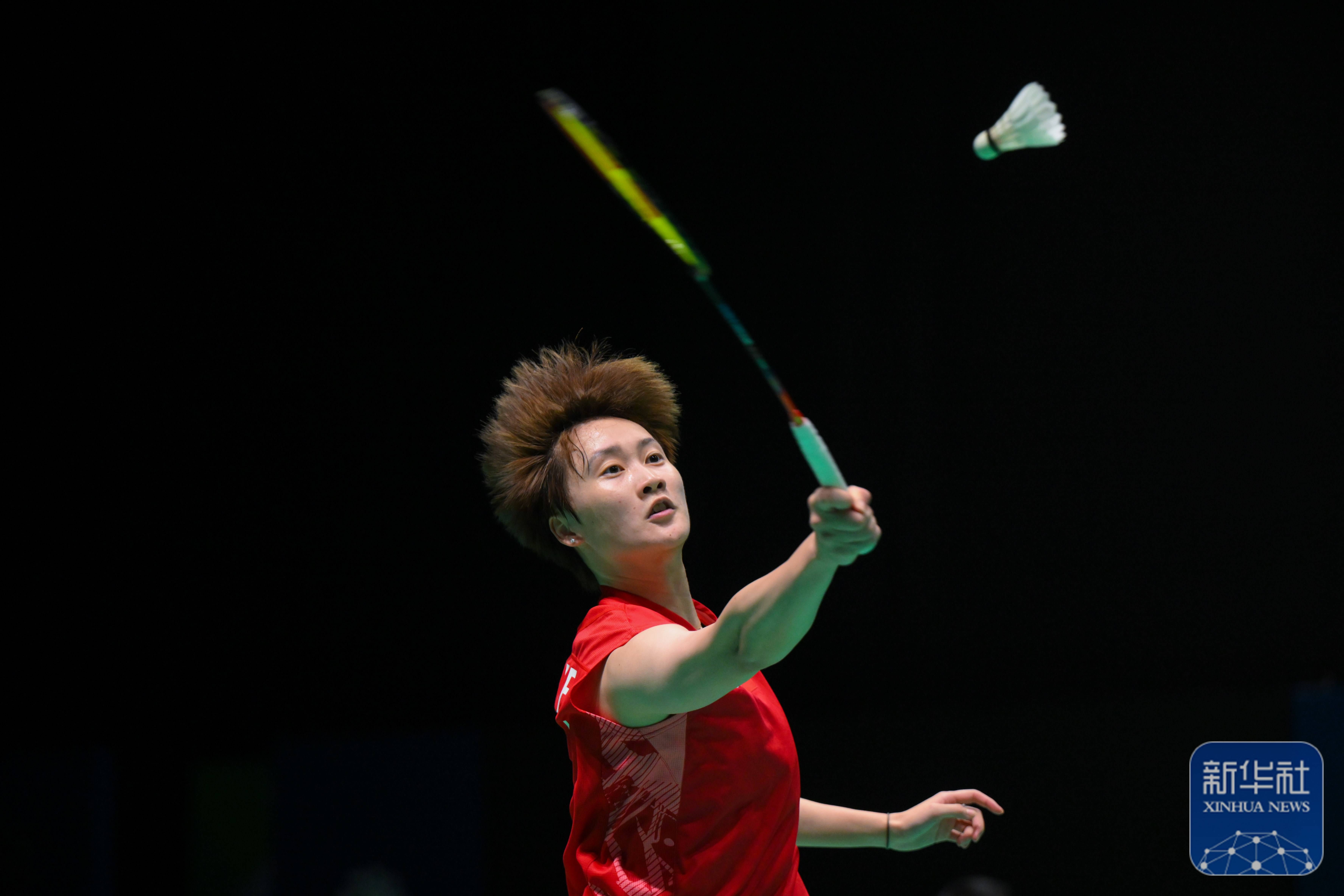 前场多一名 前场多一名